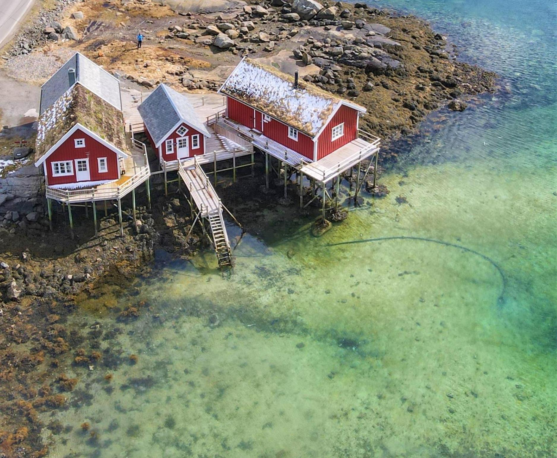 Valen Cabins In Рейне Екстер'єр фото